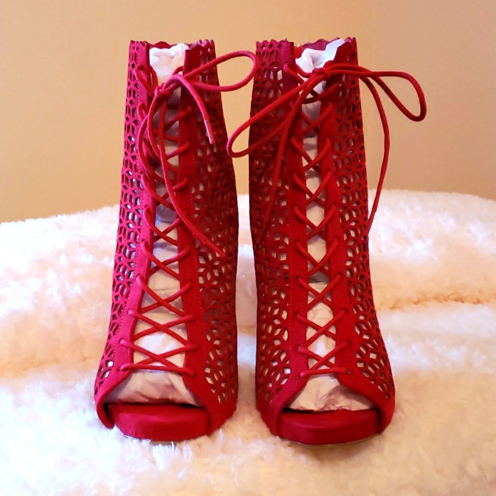 Steve Madden Heels in original box